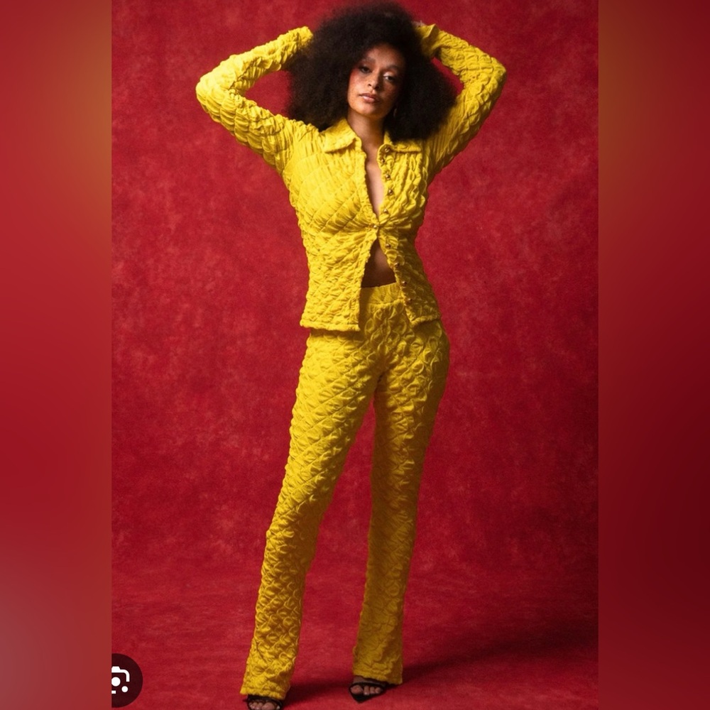 Kai collective, yellow co-ord, never worn, size M